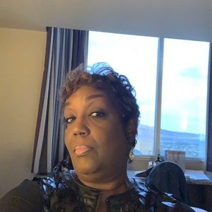 Meet your Posher, Brenda